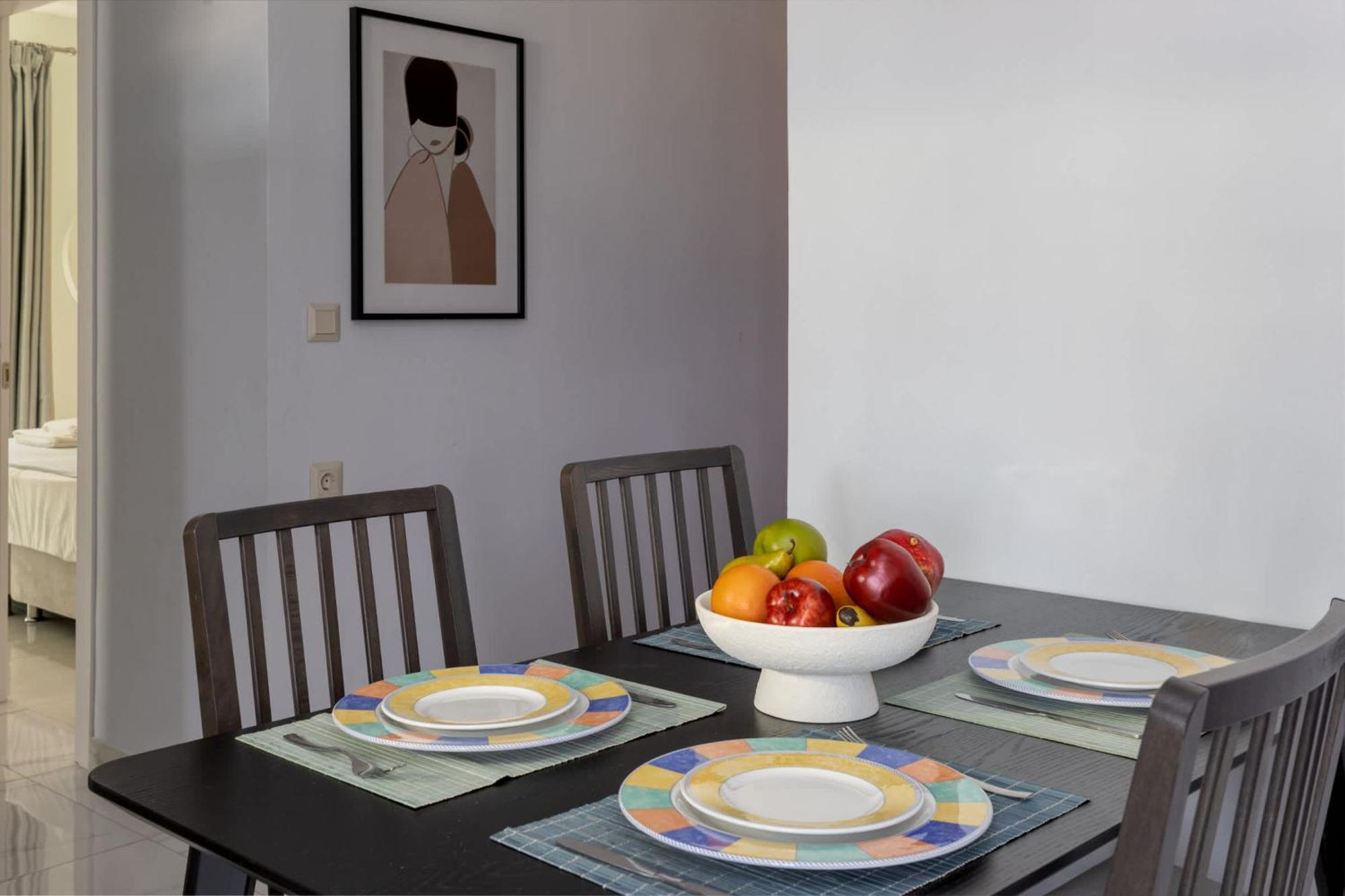 Elevate Your Escape Boutique 2-bed Seaview On Floor 2 Appartement